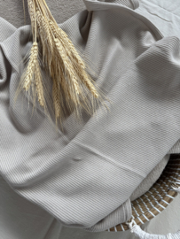 Deken light knit zand