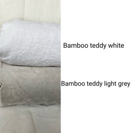 Deken light knit zand & bamboo teddy