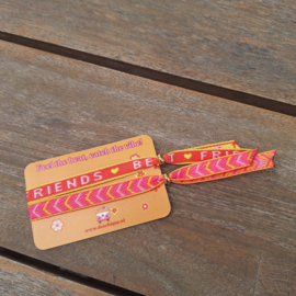 Festival armbandjes op kaartje