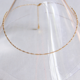 Gedraaide halsketting in Goud of Zilver