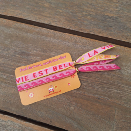 Festival armbandjes op kaartje