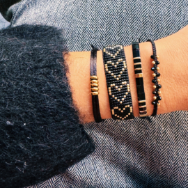 Macramé armband met  zwart