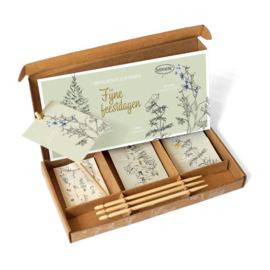 Fijne feestdagen cadeau doosje met bloemzaden