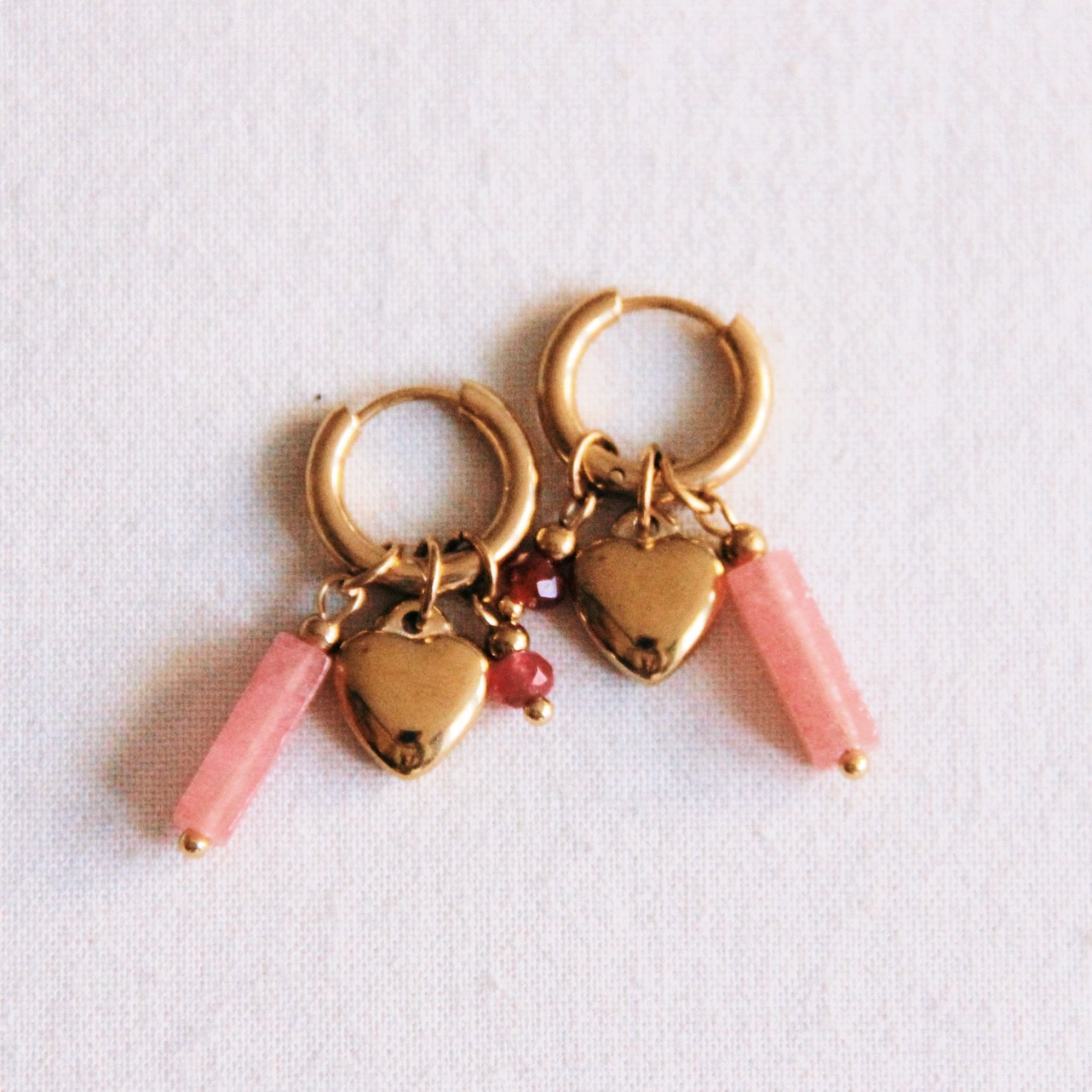 Oorring met hartje, buisje en kraaltje