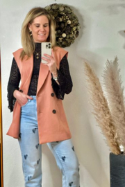 LARA BLAZER