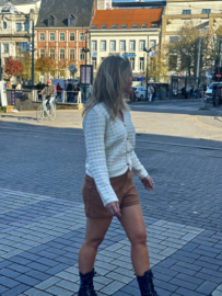 Lexa short camel