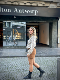 Lexa short camel