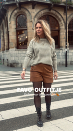 Lexa short camel