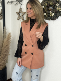 LARA BLAZER