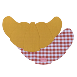 Amour Croissant placemat brique