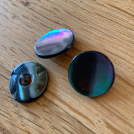 knoop blauwe parel 18 mm ( per 4)