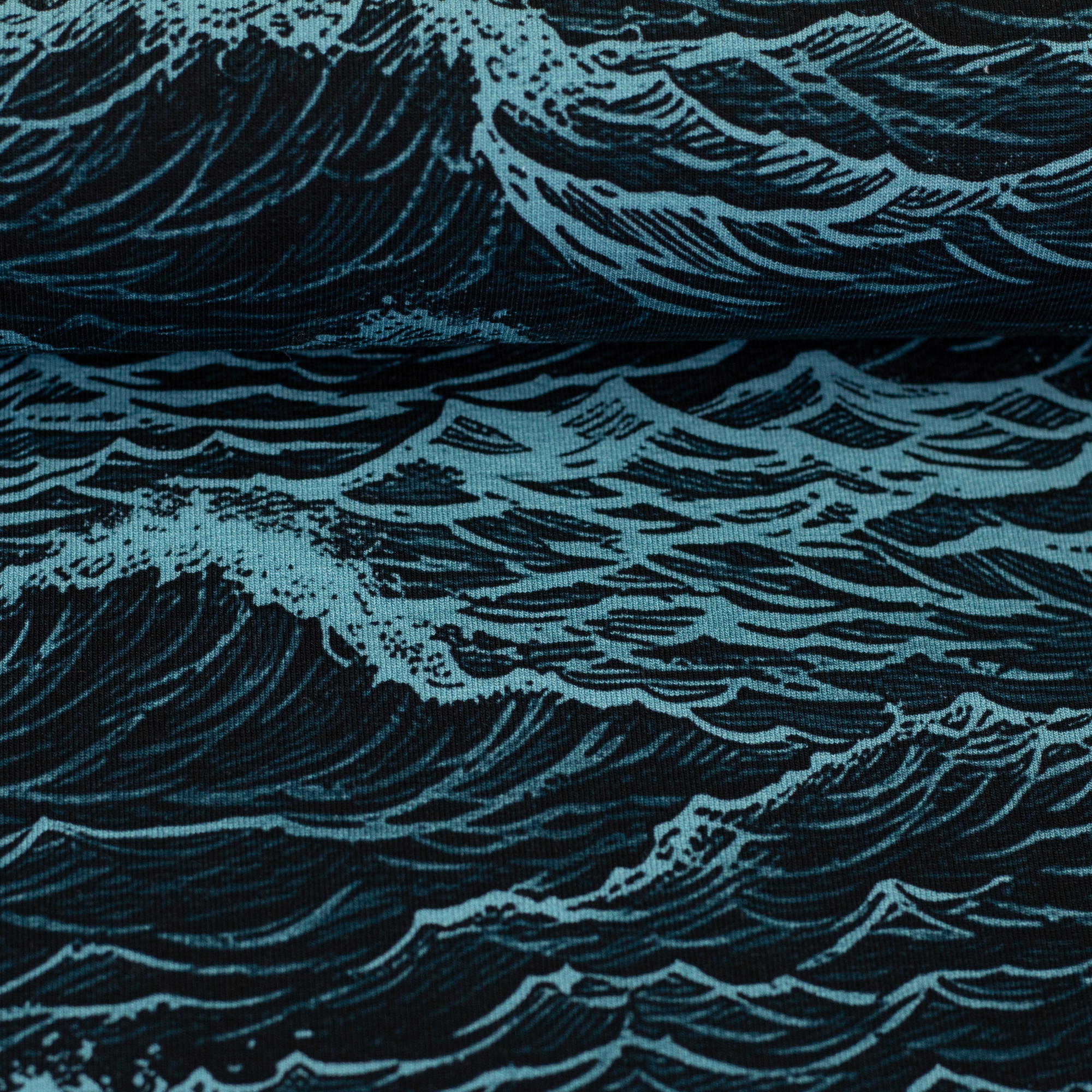 Tricot - Swafing - ocean waves by Thorsten Berger