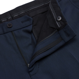 MEN'S CLASSIC TRAVELLER TROUSERS IN MODERN FIT DARK BLUE