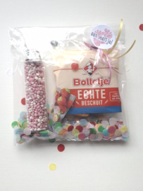 Beschuit met Muisjes: Vier de Geboorte van een Wondertje!