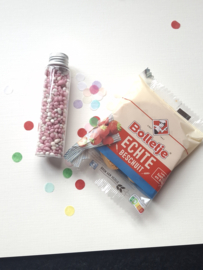 Beschuit met Muisjes: Vier de Geboorte van een Wondertje!
