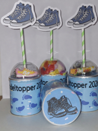 Pringles traktatie wandelvierdaagse blauw
