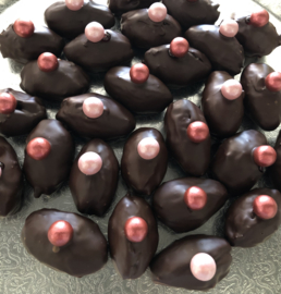 Zakje met 5 gevulde chocolade dadels - Puur amarenen