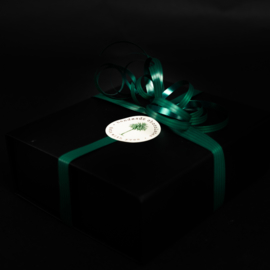 Luxe Gift Box met 8 gevulde chocolade dadels - Gold