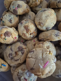 Choc & chip cookies