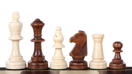 Staunton 4 in houten doos & een Londen 40 schaakbord met cijfers & letters