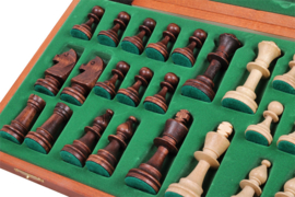 Staunton 5 in luxe doos uitklapbaar tot schaakbord