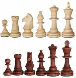 Staunton 5 in luxe doos met een st. 5 schaakbord met coordinaten