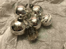 Antieke oude kerstballen set zilver