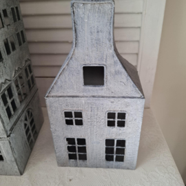 Super leuke zinken huisje. (grachtenpandjes.)