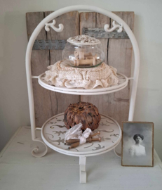 Smeedijzeren etagere