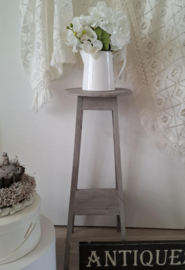 Super leuk houten piëdestal/plantentafeltje.