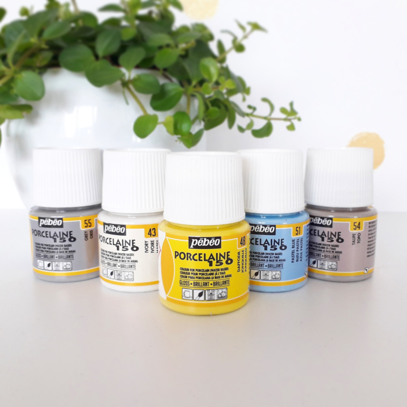 Wonder Gewaad schuintrekken De goedkoopste Porseleinverf van Pebeo vind je bij Creatief met Caroline Wonder Gewaad schuintrekken De goedkoopste Porseleinverf van Pebeo vind je bij Creatief met Caroline