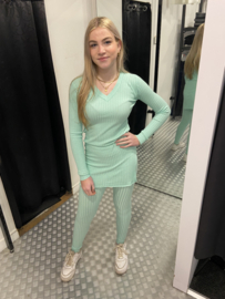 Mintgroene comfy set met split