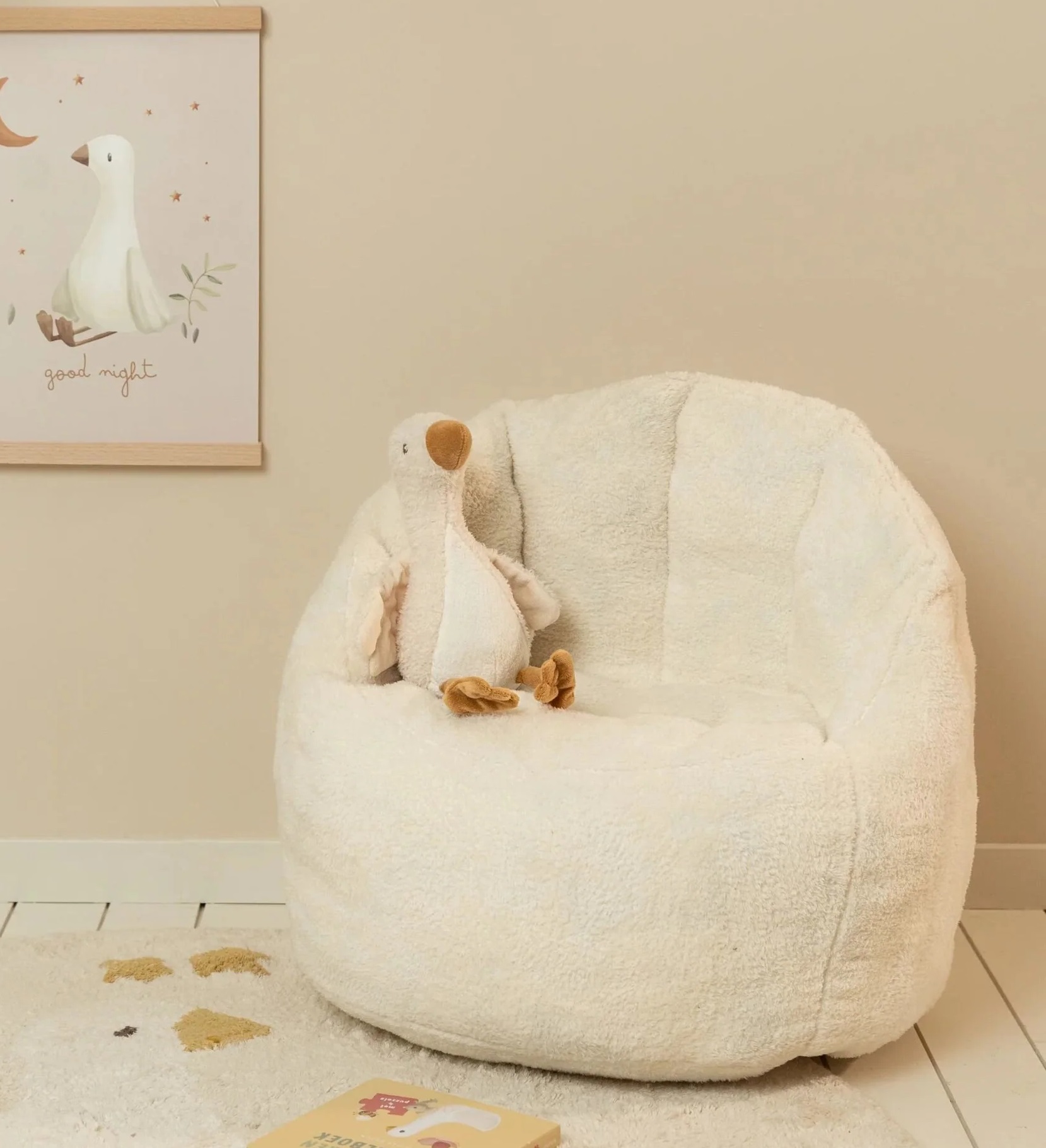 LD8040 Kids chair soft white