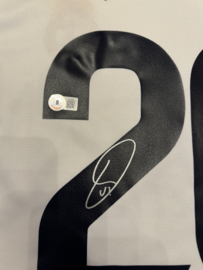 Vinícius Júnior #20 Autographed 2023/24 Real Madrid Home Jersey