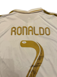 Cristiano Ronaldo - Real Madrid Home shirt 2011-2012 signed (Incl. certifate) size – L