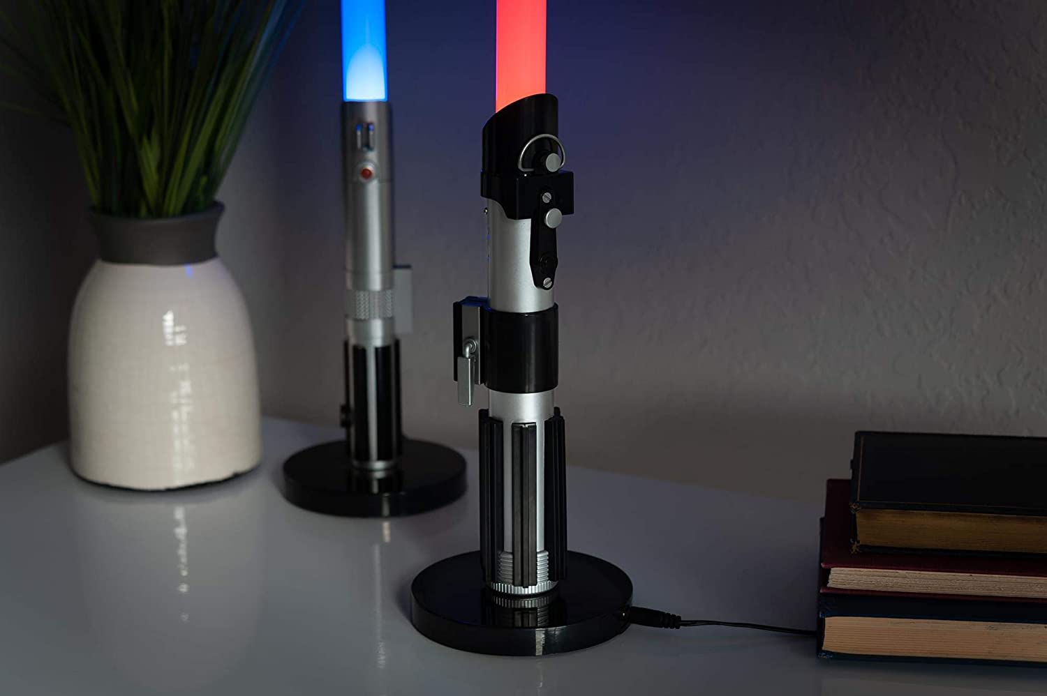 Ukonic - Star Wars - Darth Vader Lightsaber Bureaulamp Led - 61Cm