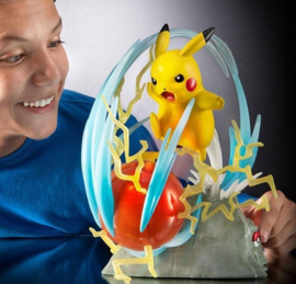 Pokemon 25th Anniversary Pikachu Deluxe Collector Statue 35