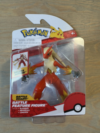 Pokémon Battle Feature Figuur - Blaziken.