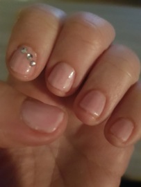 Natuurlijke nagels of teennagels met gellac lakken