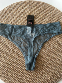Hunkemöller Lyla Allover Lace String Stormy Weather XL