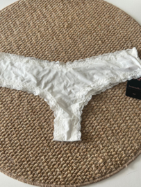 Hunkemöller Kyla V-shape Brasilian Snow White XL