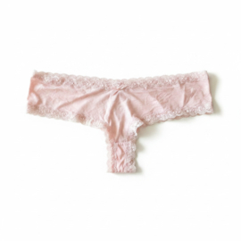 Hunkemöller V-shape Brasilian Micro Pale Lilac XL
