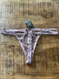Hunkemöller Irina String Elderberry L