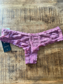 Hunkemöller V-shape Brasilian Floral Grape Nectar L