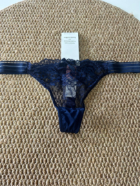 Hunkemöller Sully String Peacoat M