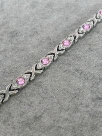 Zilverkleurige armband roze strass steentjes 19 cm