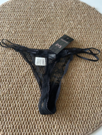 Hunkemöller Lyla Allover Lace String Caviar L