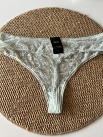 Hunkemöller Lyla Allover Lace String Smoke XXXL