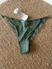Hunkemöller Kaiden Brasilian Dark Forest XL