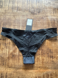 Hunkemöller Noir Mesh Essentials Brasilian Caviar S
